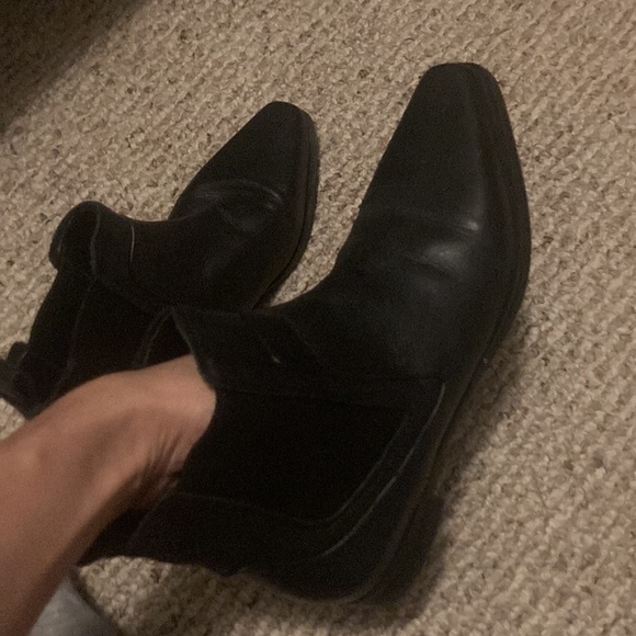 Zara women’s 8.5 genuine leather black Chelsea ankle boots - Picture 5 of 9